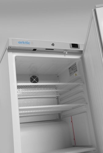 Budget Line hűtőszekrény fehér festett acél házban, Arktic, Budget Line, 100L, Fehér, 230V/124W, 598x623x(H)838mm